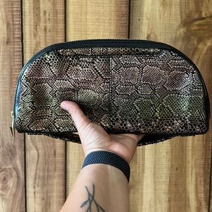 Hobo International Clutch